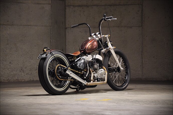 Harley Davidson Vintage Motorcycle Cafe-vitalmag6