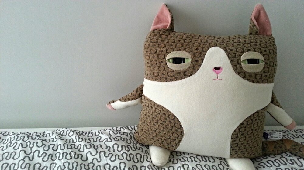 Cat Pillows-Gifts-vitalmag3