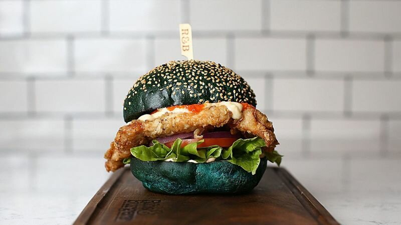 X-Men Burger- Mystique Burger Buns-1