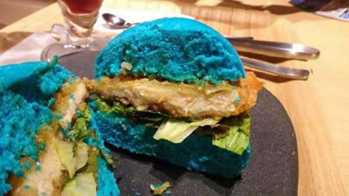 X-Men Burger- Mystique Burger Buns-4